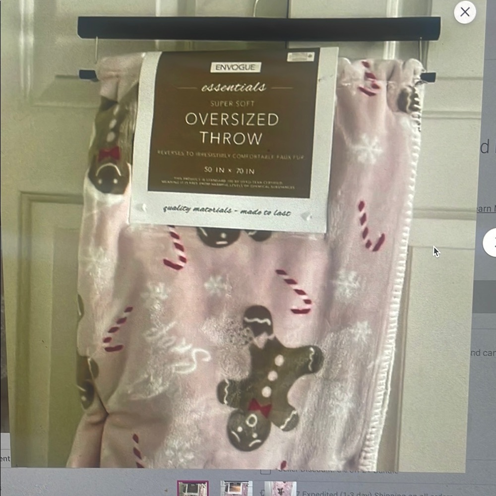 Viral pink gingerbread blanket! NWT